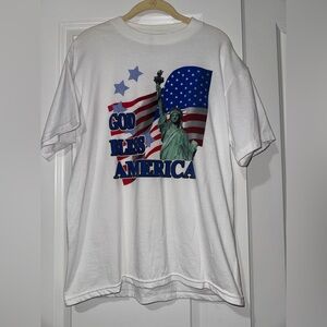 Vintage Jerzees White Patriotic T-Shirt, God‎ Bless America, size M